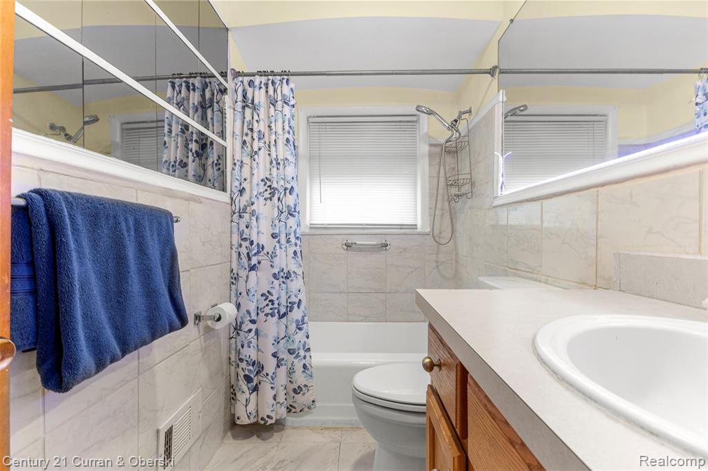 26657 W Chicago, Redford, MI 48239 — Photo 15