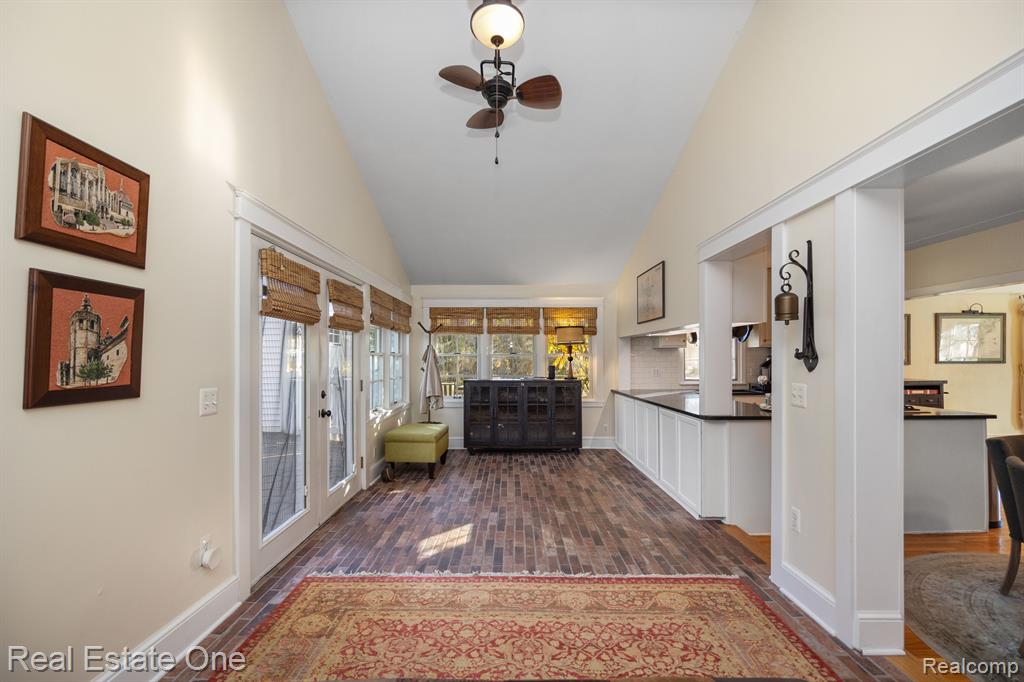 534 UNION Street, Milford, MI 48381 — Photo 13