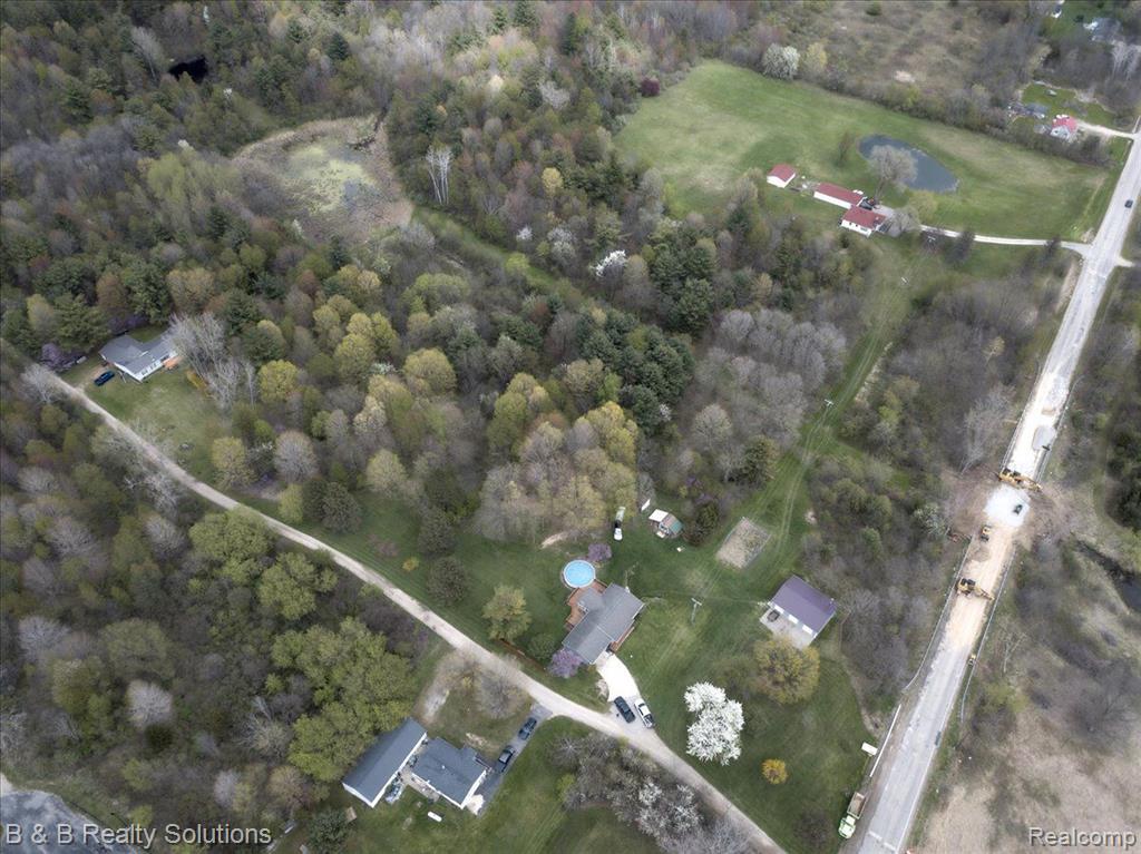 4114 COLUMBIAVILLE Road, Columbiaville, MI 48421 — Photo 34