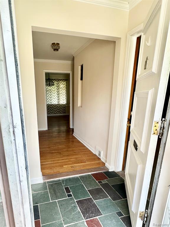 590 W HILDALE Avenue, Highland Park, MI 48203 — Photo 3