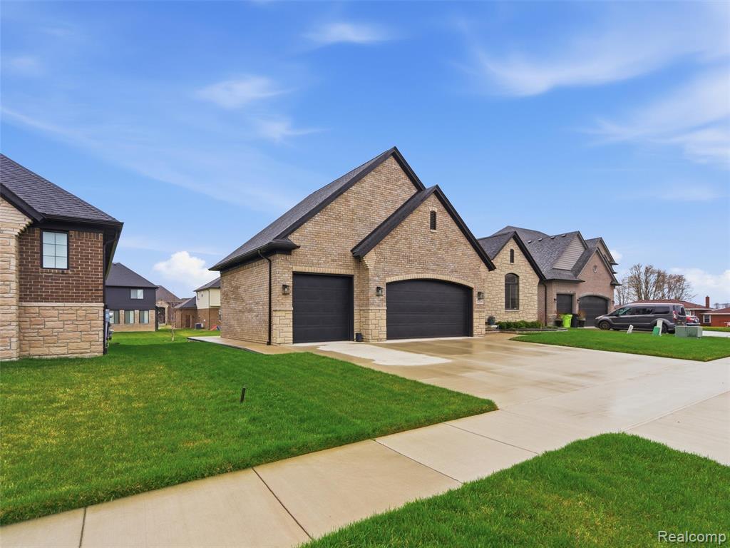 52853 Crimson Drive, Macomb, MI 48042 — Photo 3