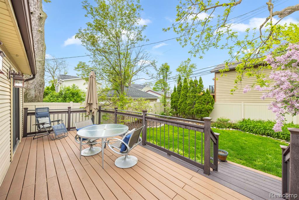 917 HUMPHREY Avenue, Birmingham, MI 48009 — Photo 32