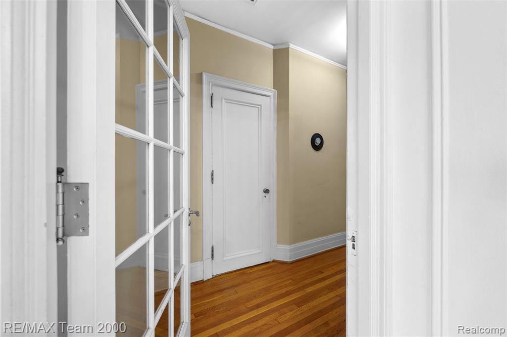 2900 E Jefferson Avenue, 61-C8, Detroit, MI 48207 — Photo 25