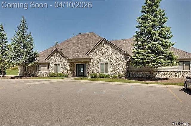 47105 Larchmont Drive, Canton, MI 48187 — Photo 69
