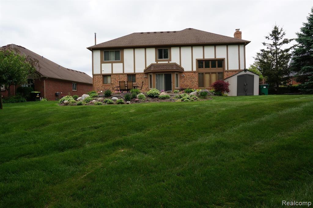 49954 Willowood Drive, Macomb, MI 48044 — Photo 34