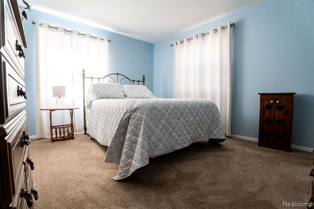 4190 Charter Oak Drive, Flint, MI 48507 — Photo 18