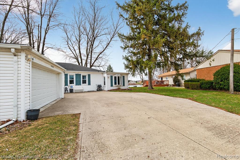 41529 S Interstate 94 Service Drive, Van Buren, MI 48111 — Photo 40