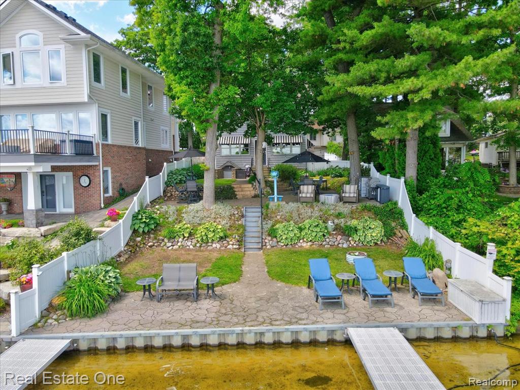 836 Pine Tree Road W, Lake Orion, MI 48362 — Photo 69