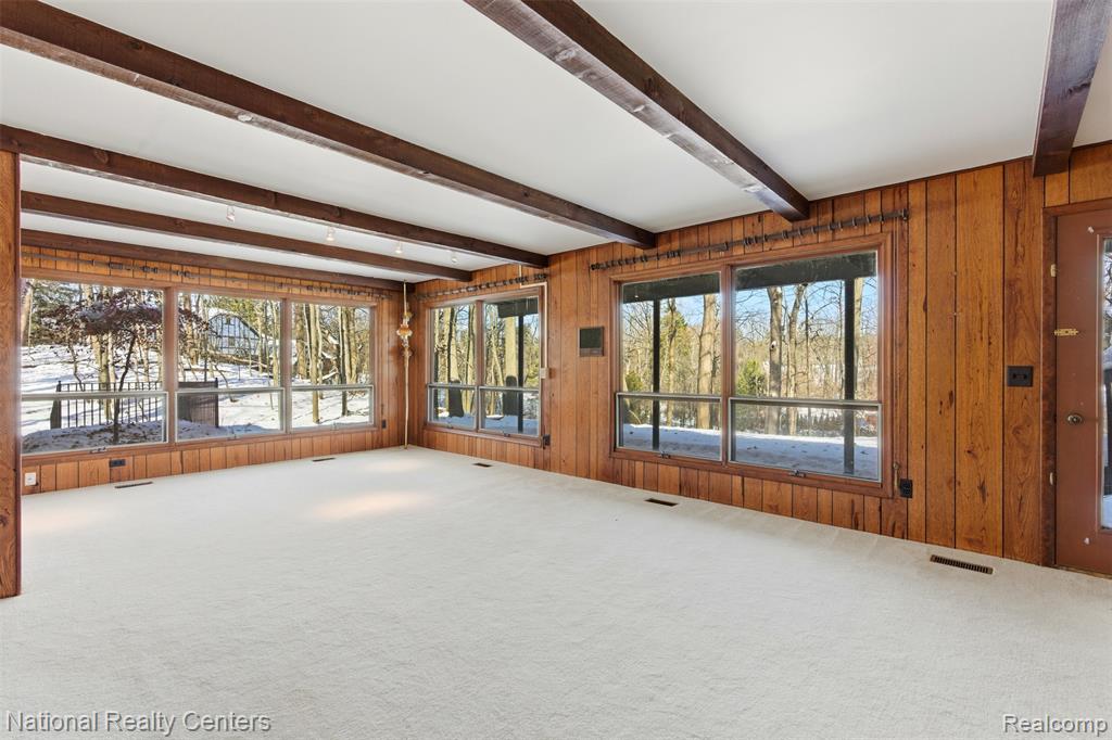 4710 Cove Road, West Bloomfield, MI 48323 — Photo 23