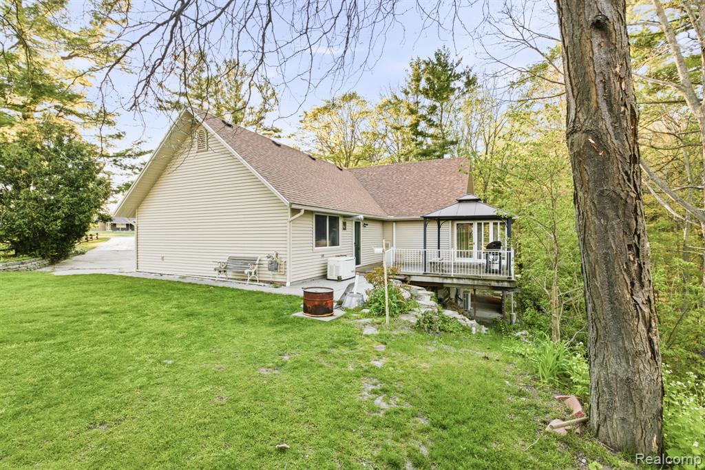 5208 N Hillcrest Drive, MI 48049 — Photo 33