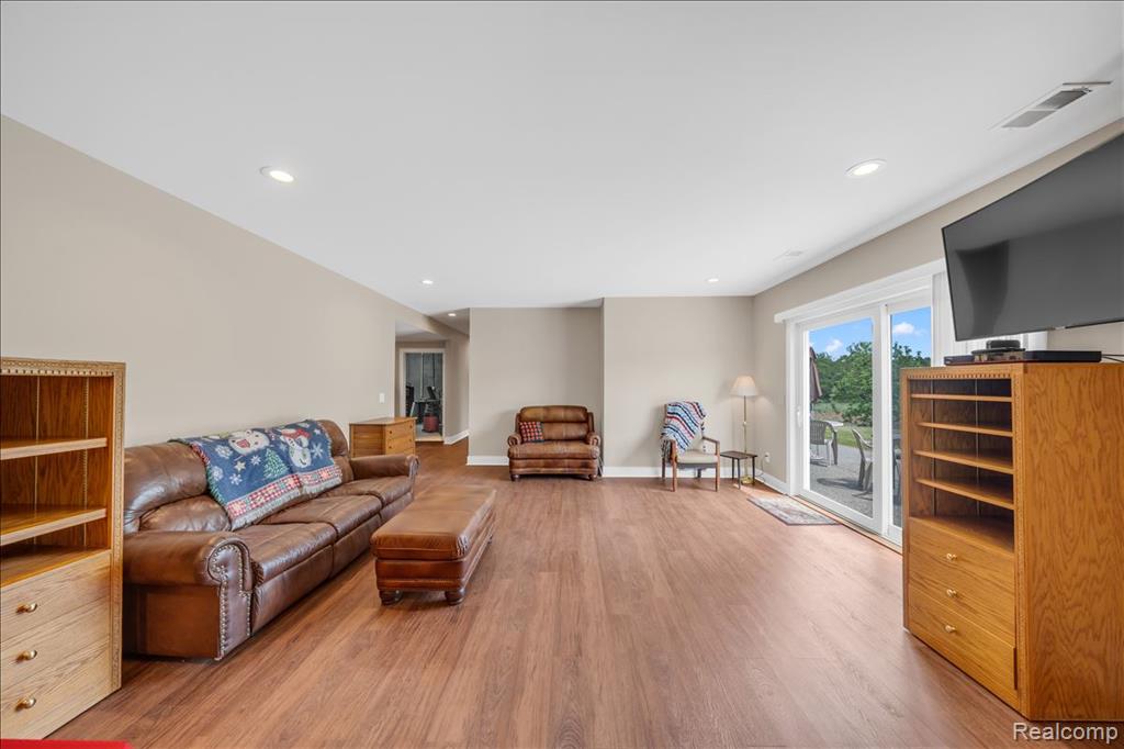 4266 McCandlish Road, Grand Blanc, MI 48439 — Photo 44