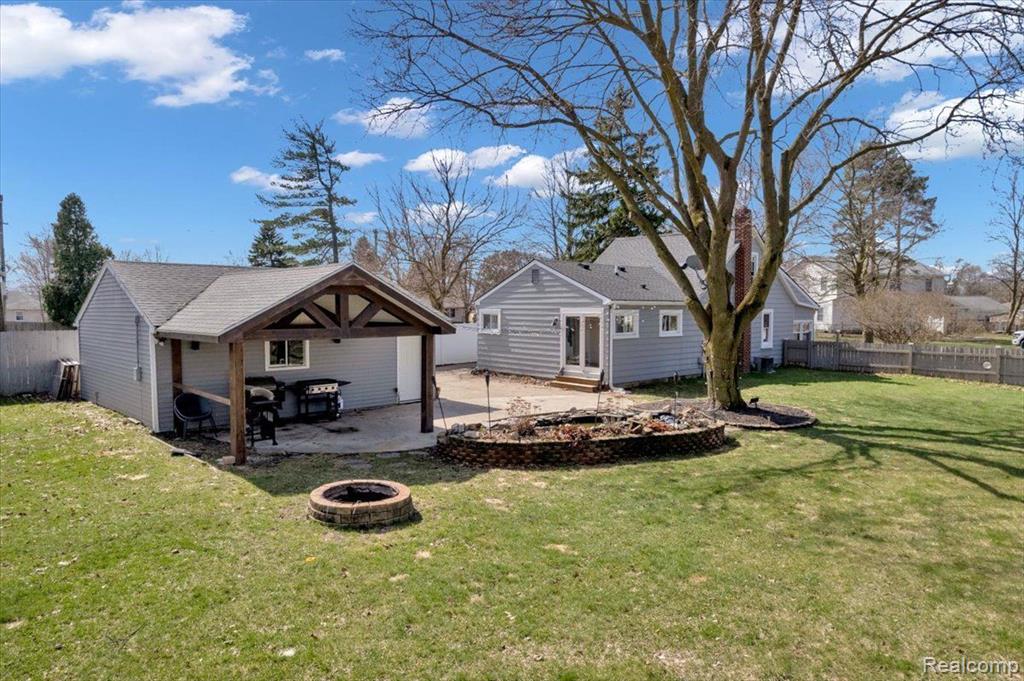 895 GLASPIE Road, Oxford, MI 48371 — Photo 7