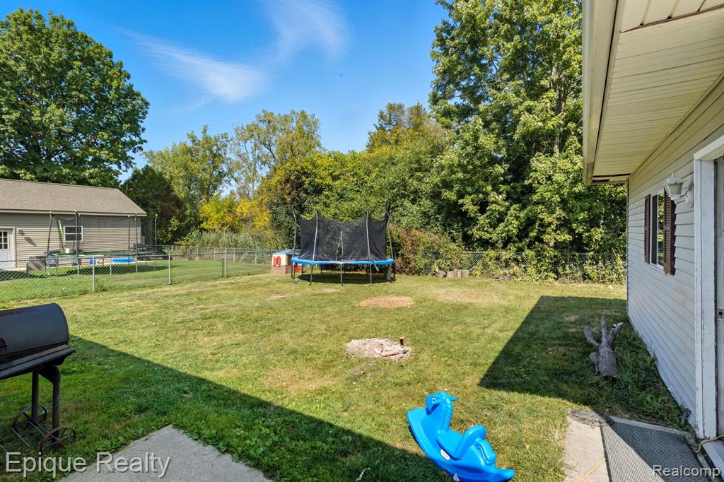 109 Murray Court, Marine, MI — Photo 24