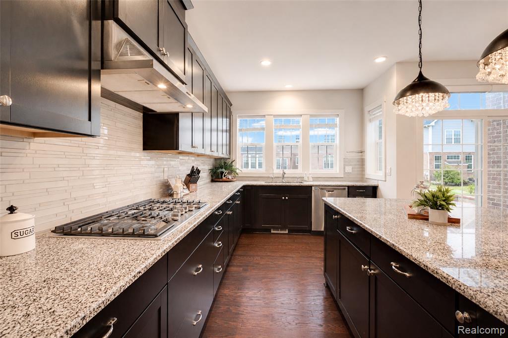 51040 Woodford Drive, Canton, MI 48188 — Photo 26