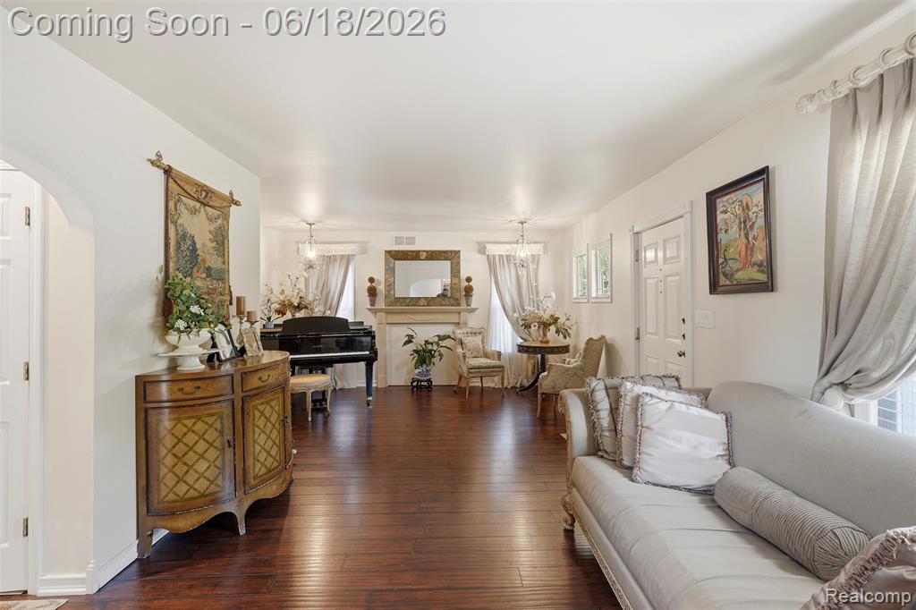 435 N Melborn Street, Dearborn, MI 48128 — Photo 6