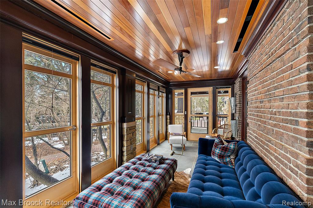 4740 Dow Ridge Road, Orchard Lake Village, MI 48324 — Photo 11
