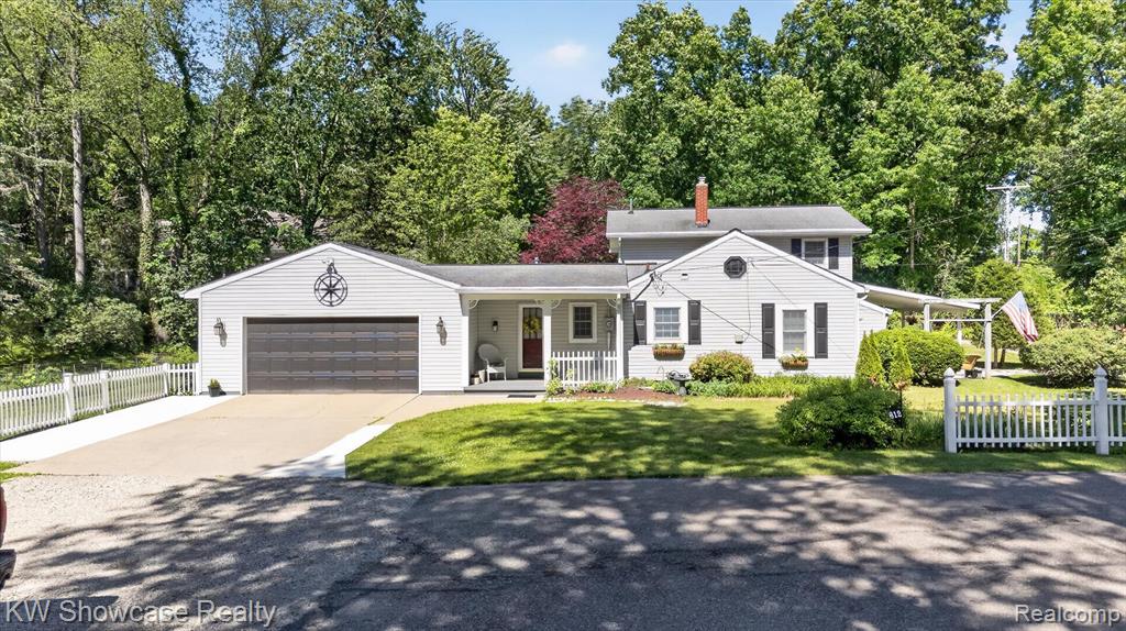 612 Sunrise Park, Howell, MI 48843 — Photo 2