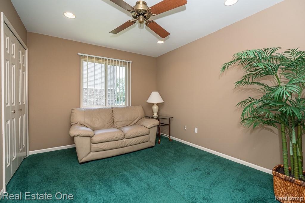52033 Pebble Creek Drive, New Baltimore, MI 48047 — Photo 18