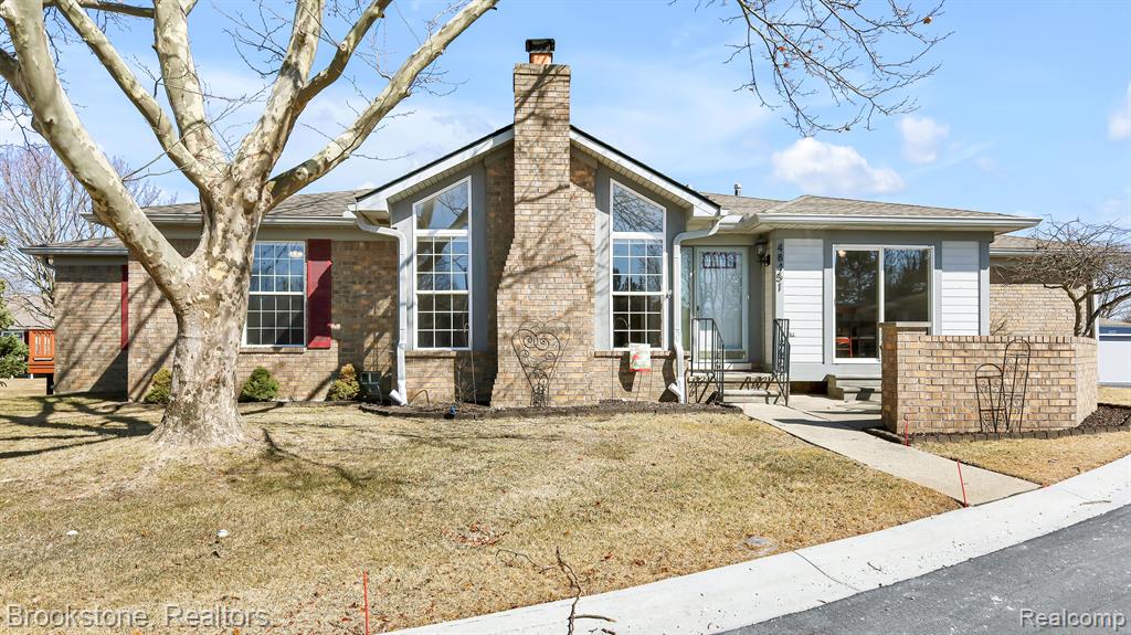 48451 LANCE CREEK, Shelby Twp, MI 48315 — front exterior