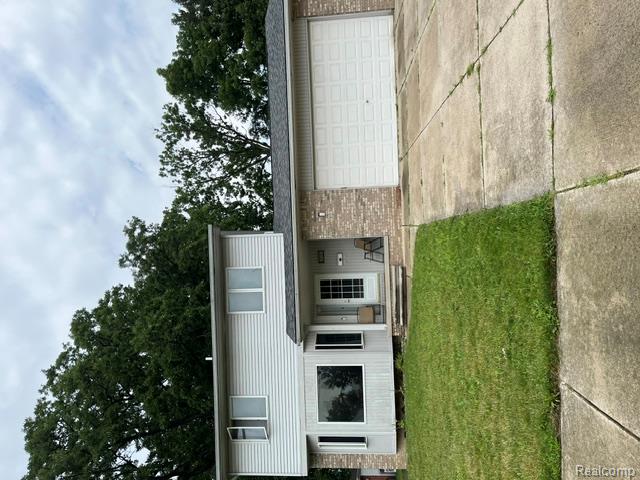19169 Hazelwood Street, Roseville, MI 48066