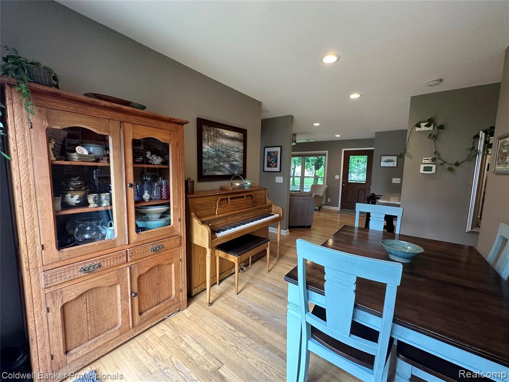 661 Lincoln Street, Lapeer, MI 48446 — Photo 25