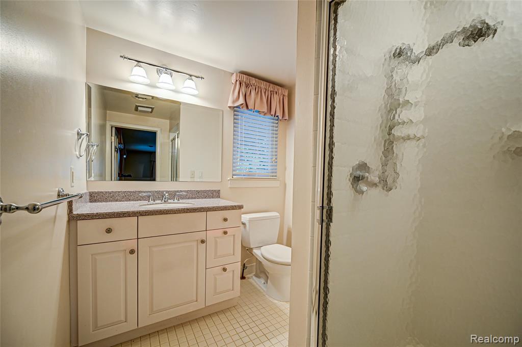 4435 Westover Drive, West Bloomfield, MI 48323 — Photo 38