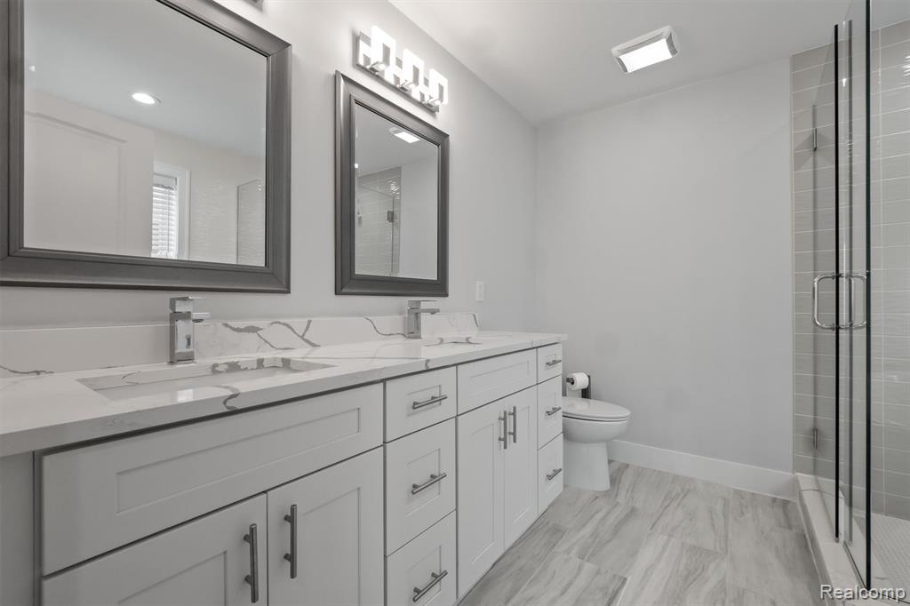 4001 Elmhurst Road, Waterford, MI 48328 — Photo 16