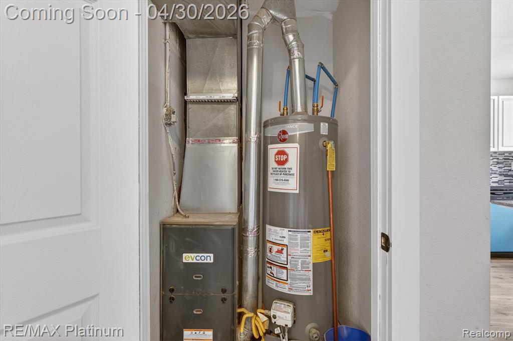2417 Howald Avenue, Flint, MI 48504 — Photo 32