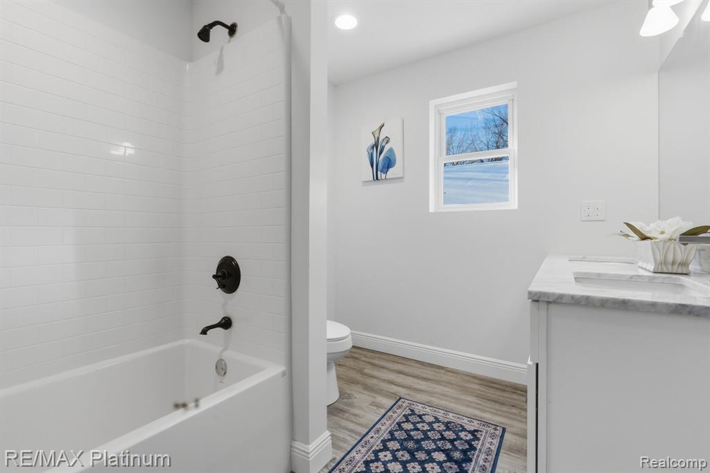 2424 Fisher Road, Howell, MI 48855 — Photo 12