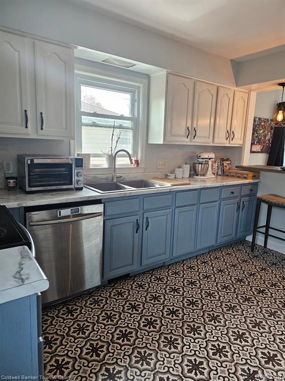 4179 DALLAS Avenue, Holt, MI 48842 — Photo 4