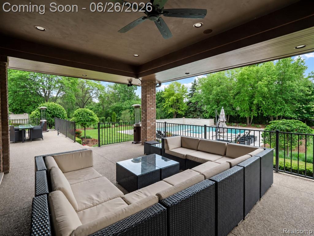 30442 S Greenbriar Road, Franklin, MI 48025 — Photo 9