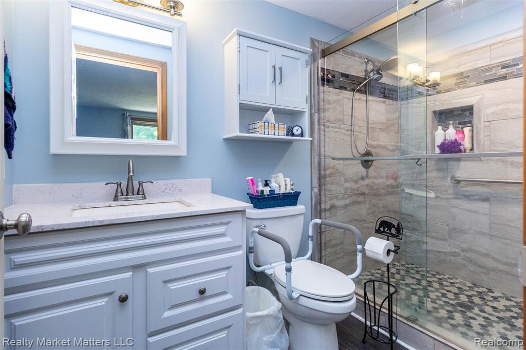4951 Laur Road, North Branch, MI 48461 — Photo 12