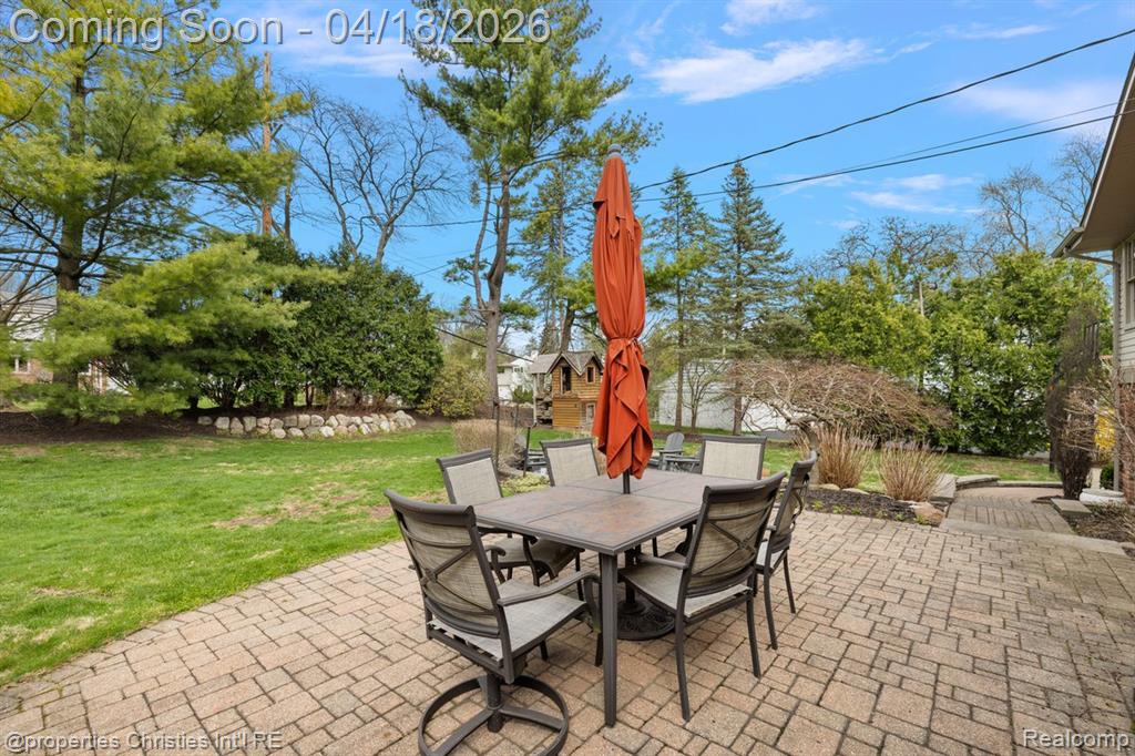 3648 Halla Lane, Bloomfield Hills, MI 48301 — Photo 38