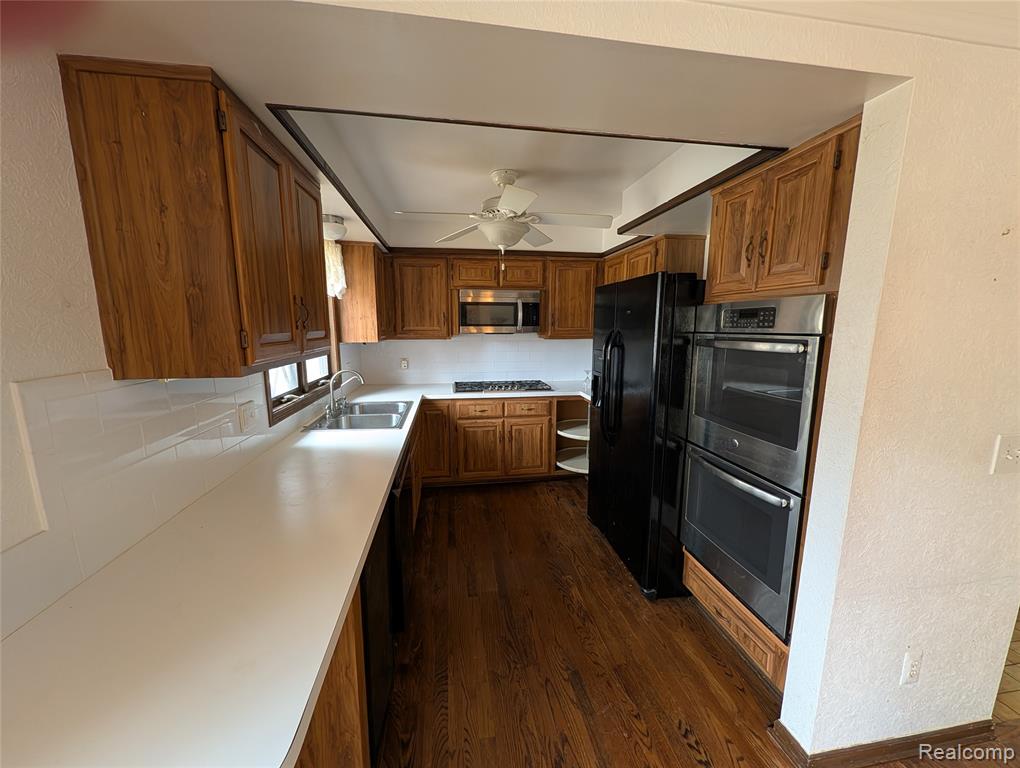 9345 Weber Road, Columbus, MI — Photo 11