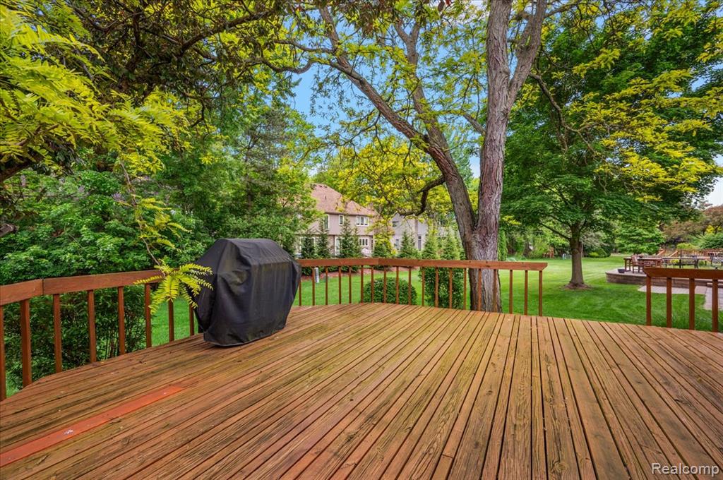 6153 Kiev Street, West Bloomfield, MI 48324 — Photo 5