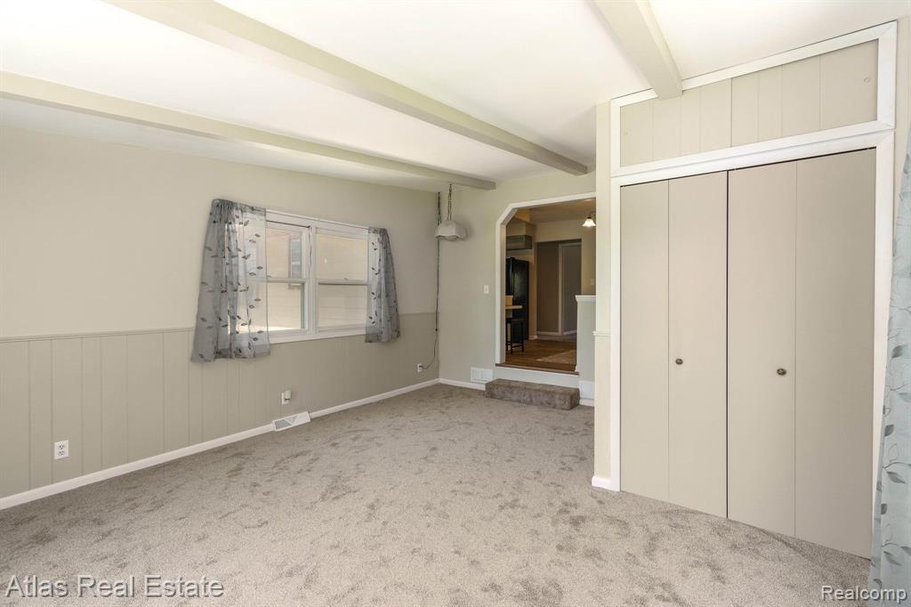9450 HOGAN Road, Fenton, MI 48430 — Photo 22