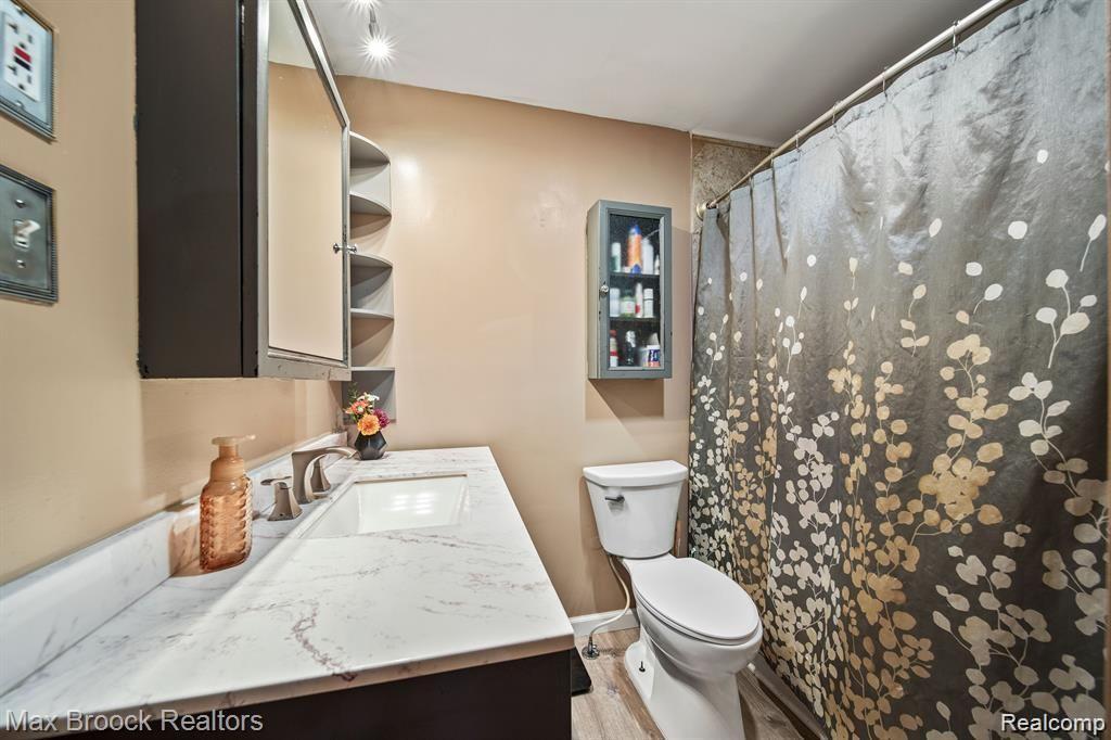 7713 JACKSON Street, Taylor, MI — Photo 11