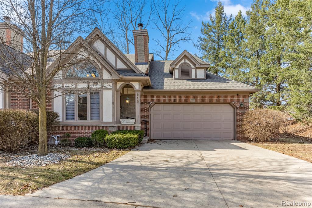 812 N BEECH DALY Road, Dearborn Heights, MI 48127 — Photo 2