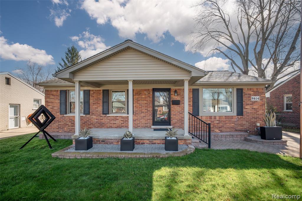 9614 Shadyside Street, Livonia, MI 48150 — front exterior