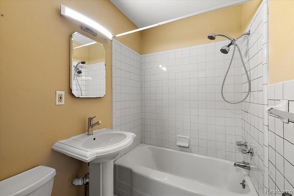 617 DEVILLEN Avenue, Royal Oak, MI 48073 — Photo 37