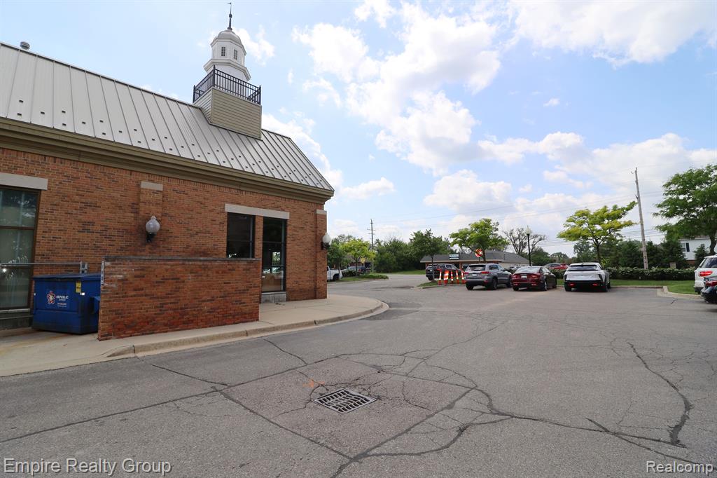 41490 GRAND RIVER Avenue, Suite A, Novi, MI — Photo 43
