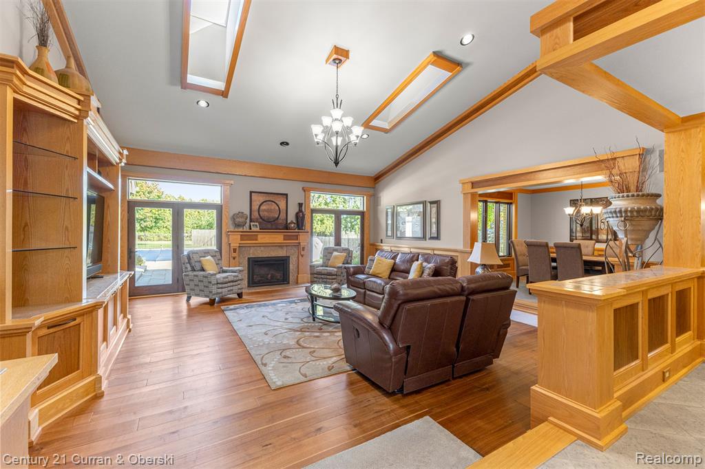 42049 Farm Lane Court, Sterling Heights, MI 48313 — Photo 7
