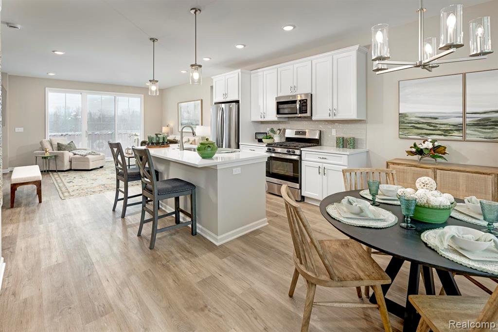 29995 Madison Lane, 40, New Hudson, MI 48165 — Photo 13