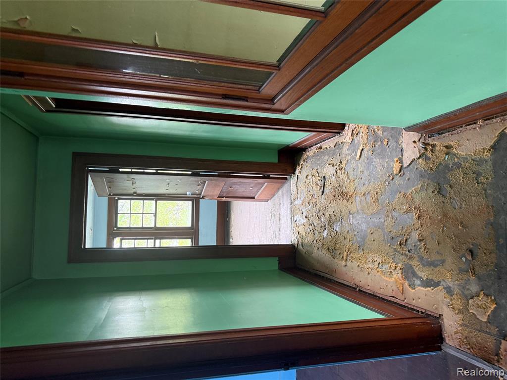 4420 Burns Street, Detroit, MI 48214 — Photo 18
