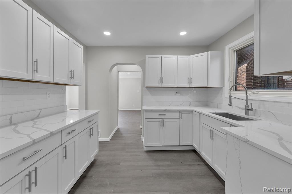 18961 Pennington Drive, Detroit, MI 48221 — Photo 14