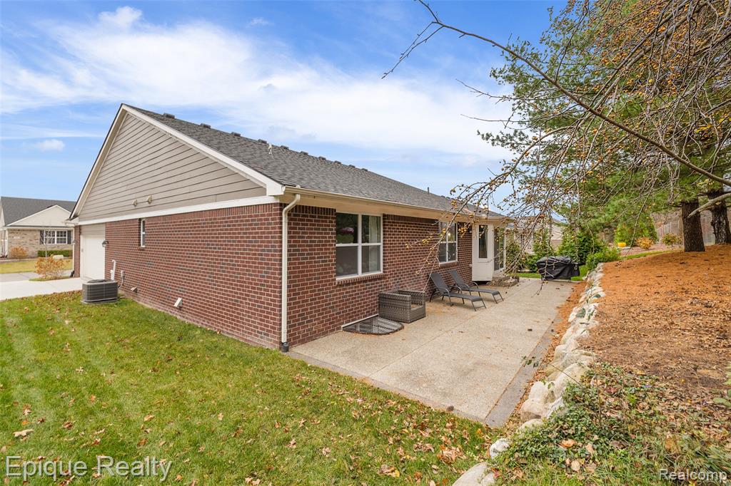 86 Crosbie, Lake Orion, MI 48362 — Photo 5