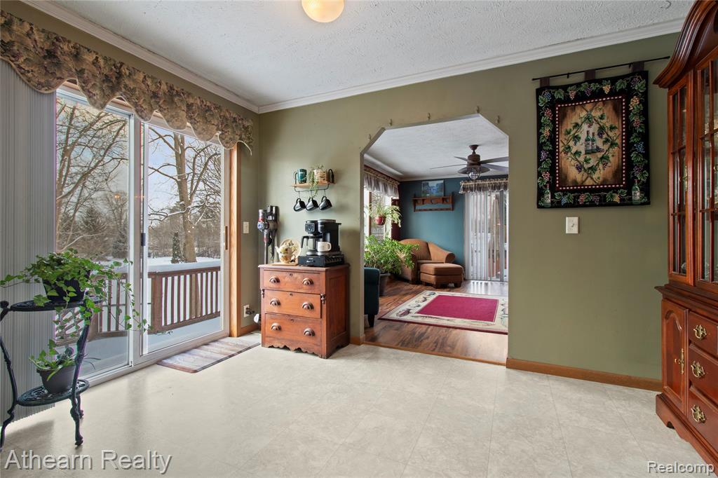 9023 Circle Lake Drive, Grand Blanc, MI 48439 — Photo 15