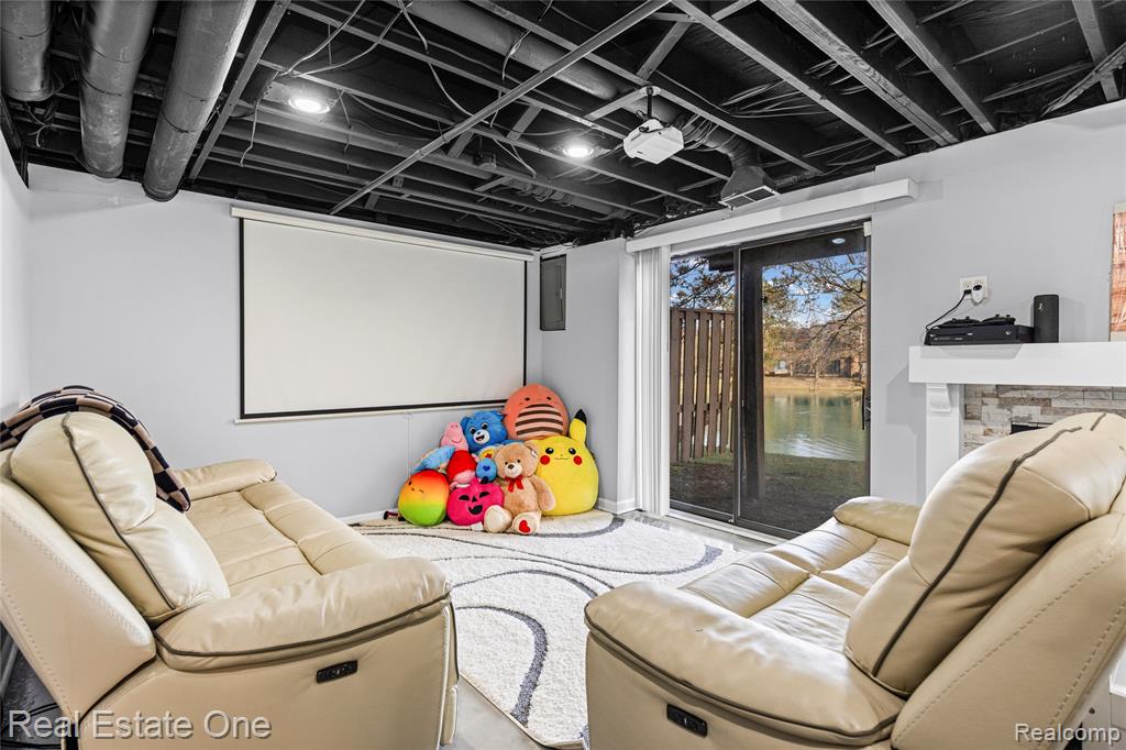5273 Wright Way E, West Bloomfield, MI — Photo 45