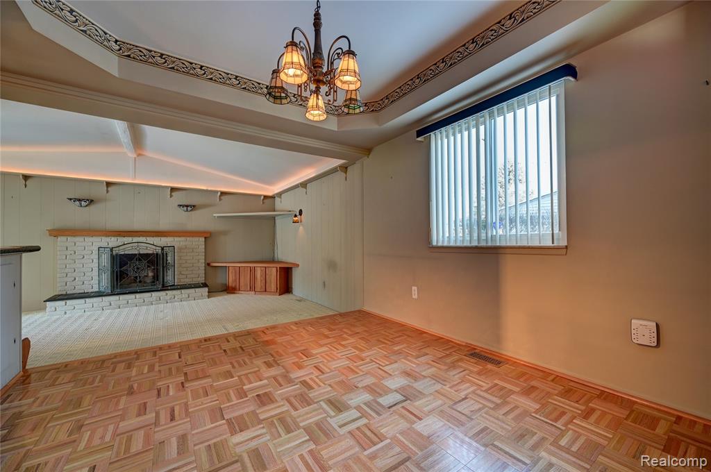 43047 Avon Court, Sterling Heights, MI 48313 — Photo 12