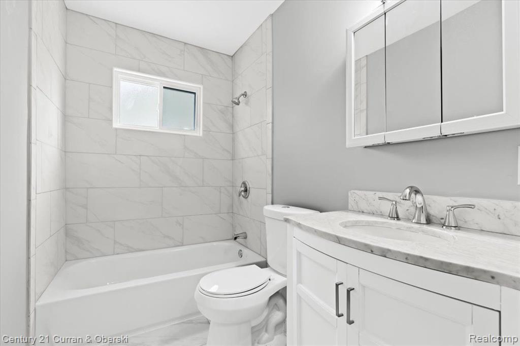 4474 HARDING Street, Dearborn Heights, MI 48125 — Photo 18